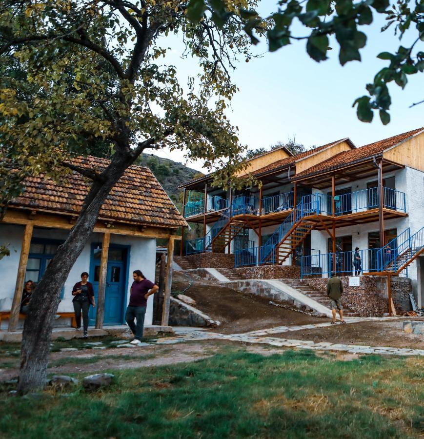 Hotel Arevi Gosh Exterior photo